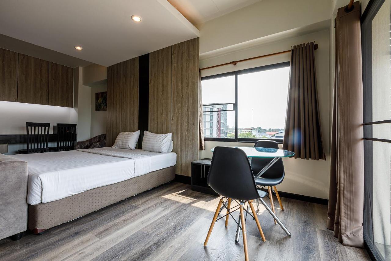 Grand Marina Residence Hotel Ban Laem Chabang Zewnętrze zdjęcie