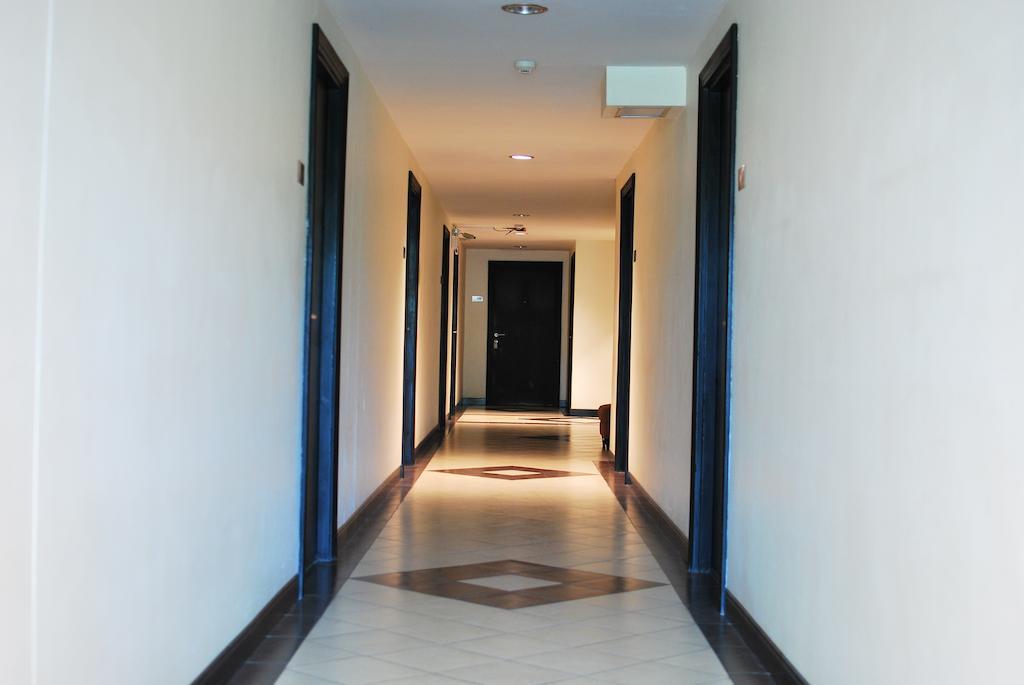 Grand Marina Residence Hotel Ban Laem Chabang Zewnętrze zdjęcie