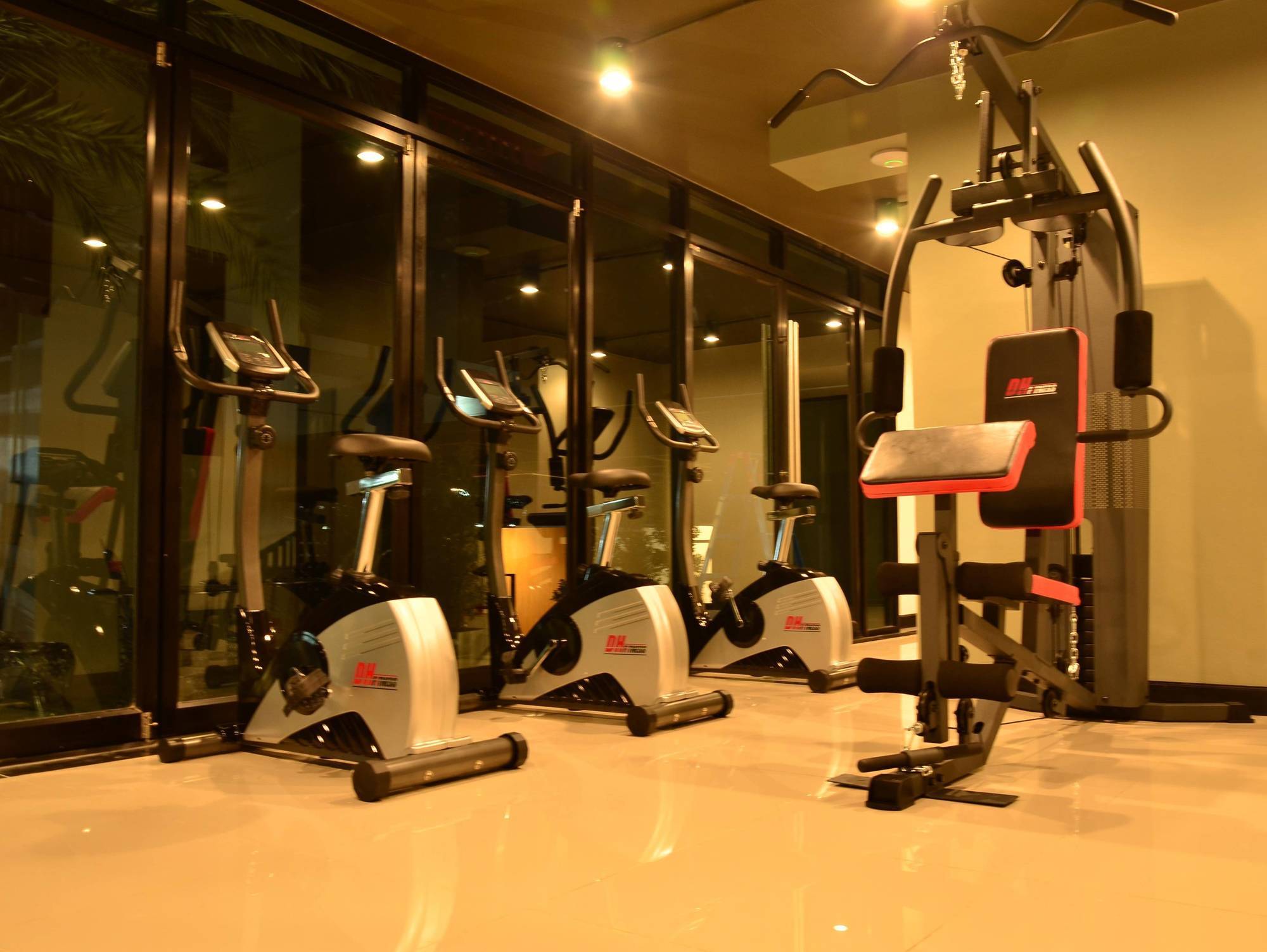 Grand Marina Residence Hotel Ban Laem Chabang Zewnętrze zdjęcie