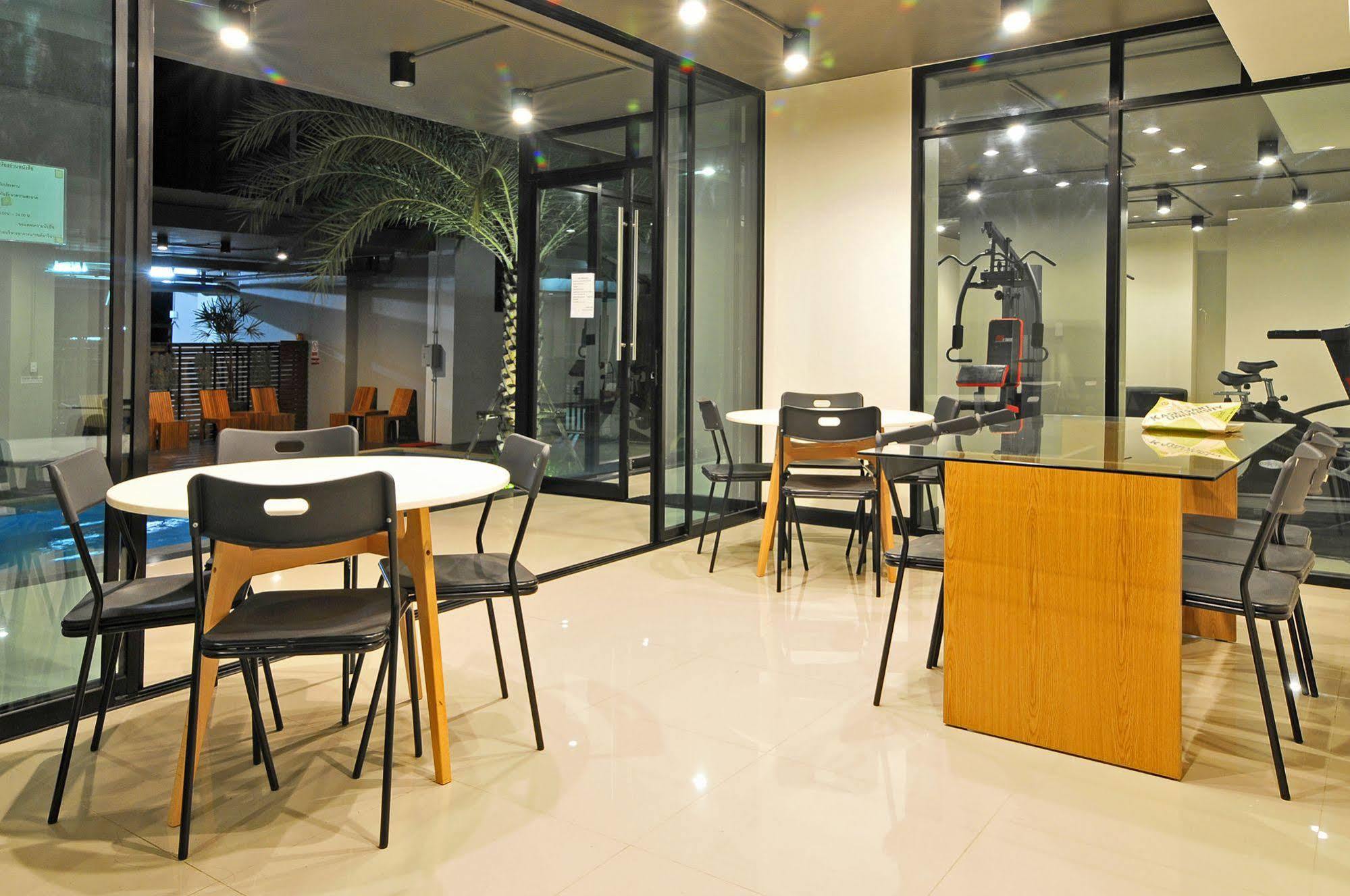 Grand Marina Residence Hotel Ban Laem Chabang Zewnętrze zdjęcie