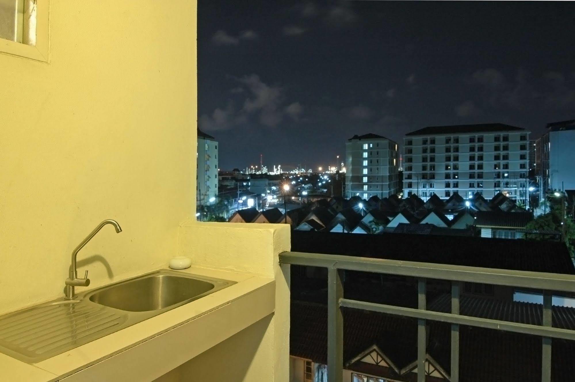 Grand Marina Residence Hotel Ban Laem Chabang Zewnętrze zdjęcie